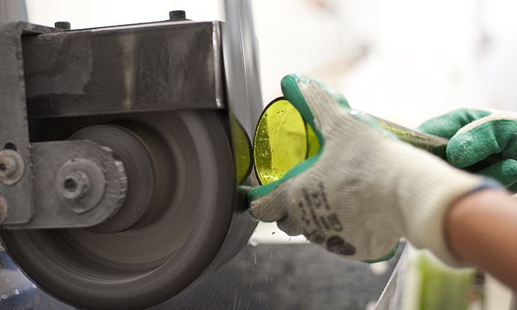 mi misión lucirmas upcycling glass design